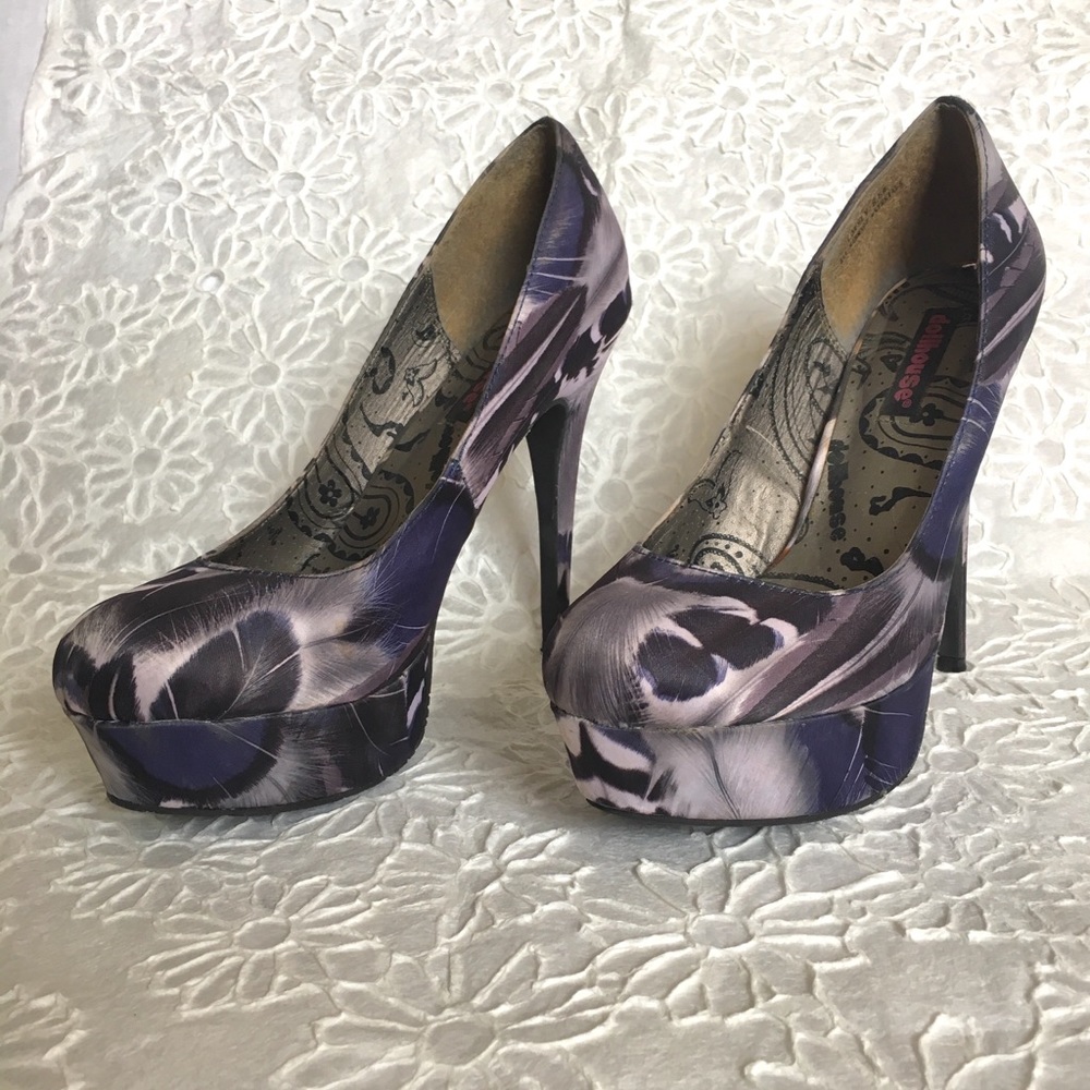 Size 8.5 Dollhouse "Lovely" platforms